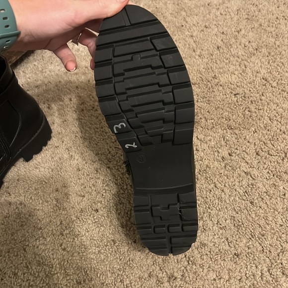 Boots - Picture 2 of 3